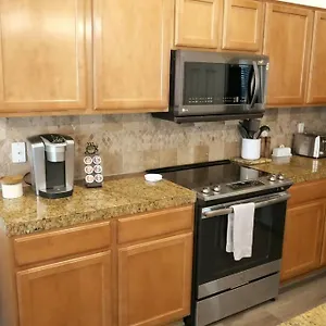 Bright & Fresh Oasis Near Ballpark Holiday home Goodyear
